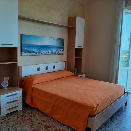 Appartamento Casa Marco กาโปลิเวรี ภายนอก รูปภาพ