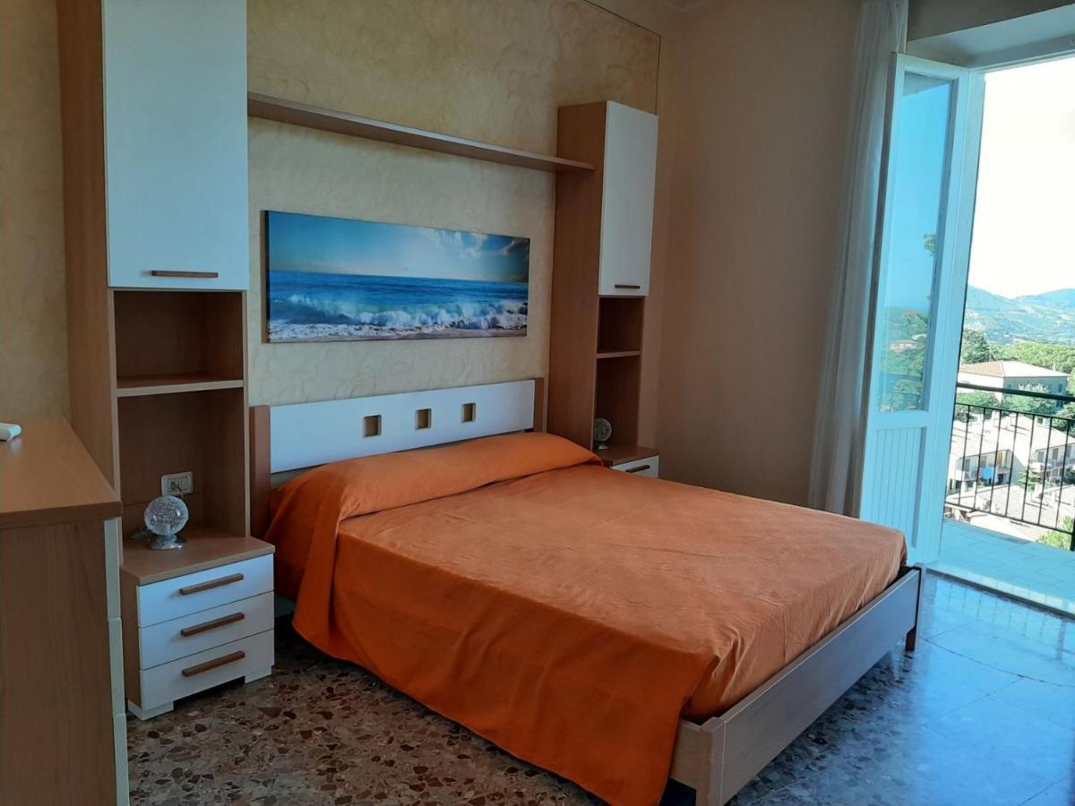 Appartamento Casa Marco กาโปลิเวรี ภายนอก รูปภาพ